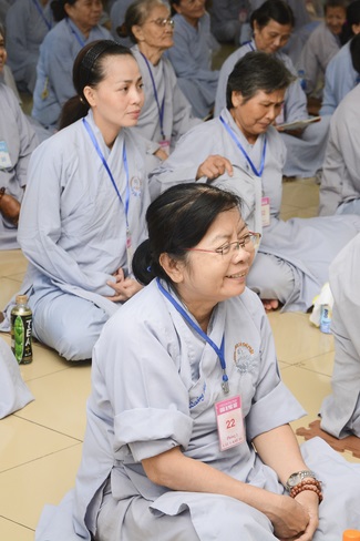 “HOW TO TAKE THE RIGHT PRAYING IN BUDDHISM” Dharma Talk in the 89th Seven-Day Retreat